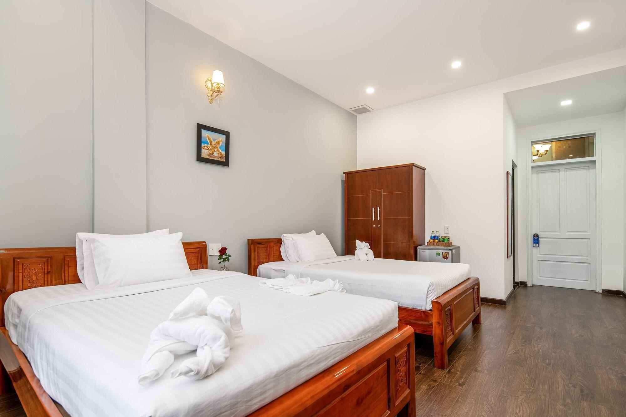 Bamboo Hotel Da Nang Bagian luar foto