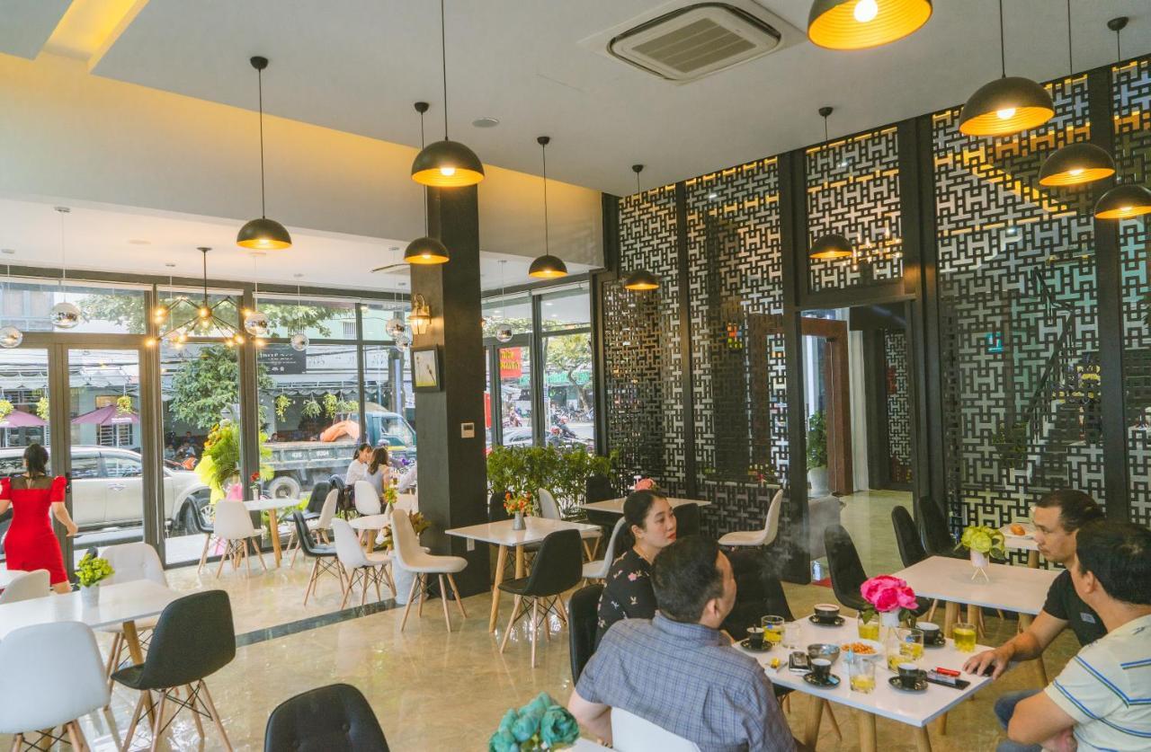 Bamboo Hotel Da Nang Bagian luar foto