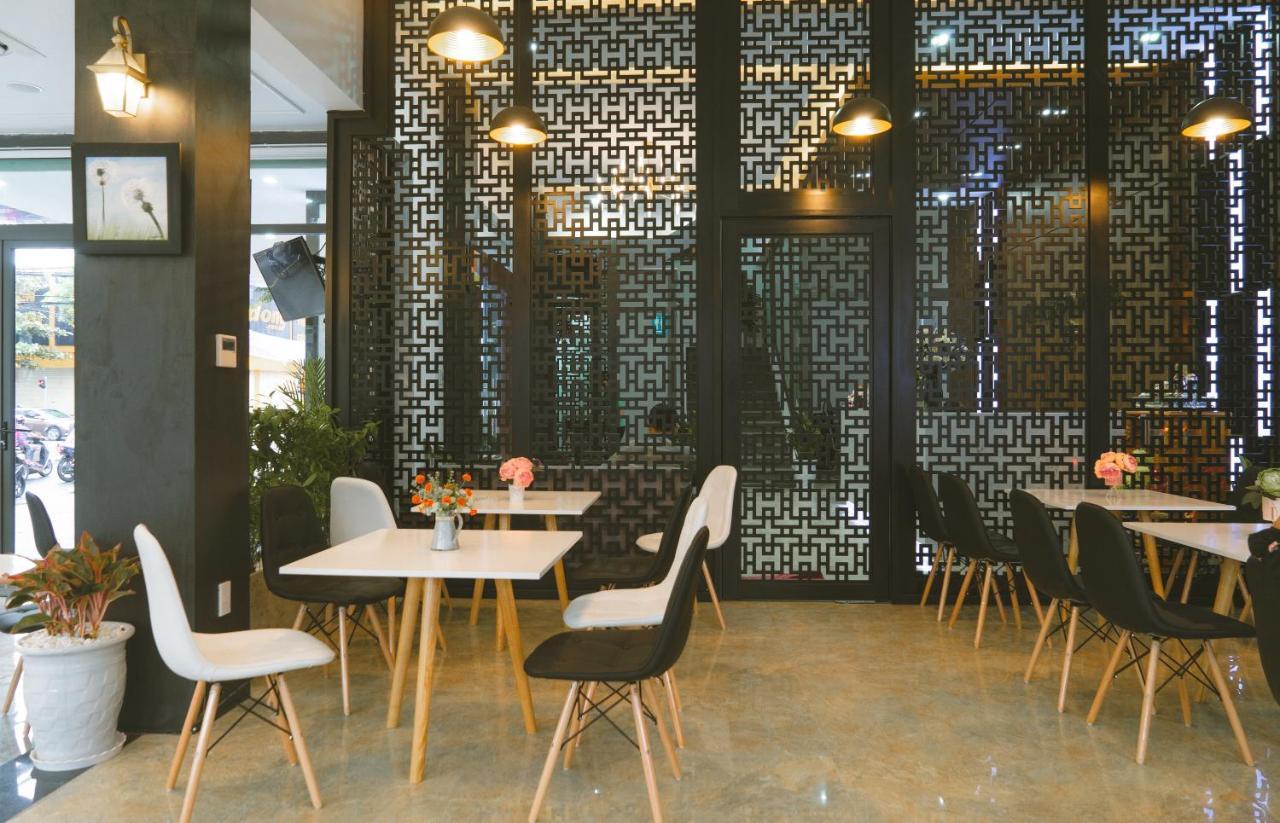 Bamboo Hotel Da Nang Bagian luar foto